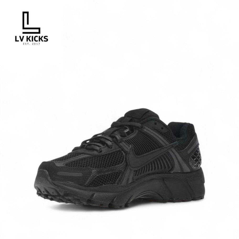 Nike Zoom Vomero 5 Triple Black