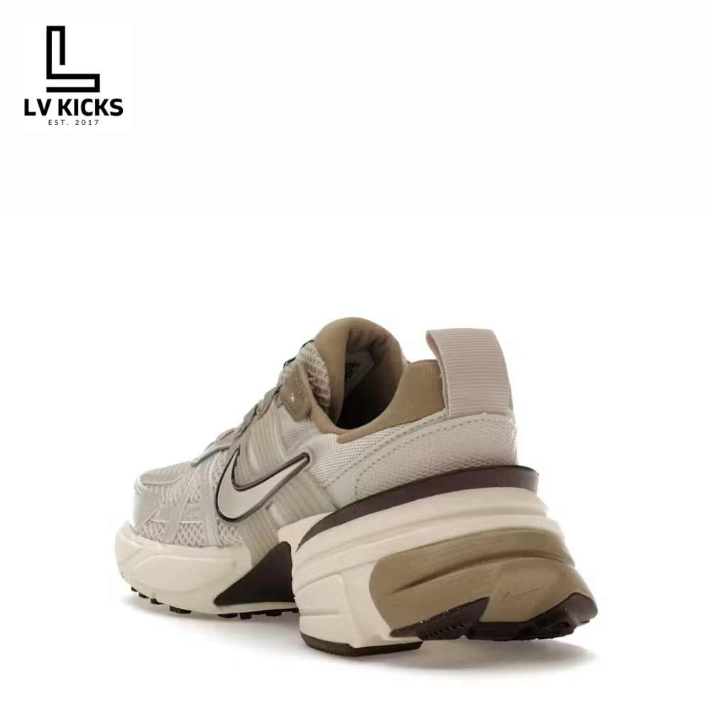 Nike V2K Run Light Orewood Brown