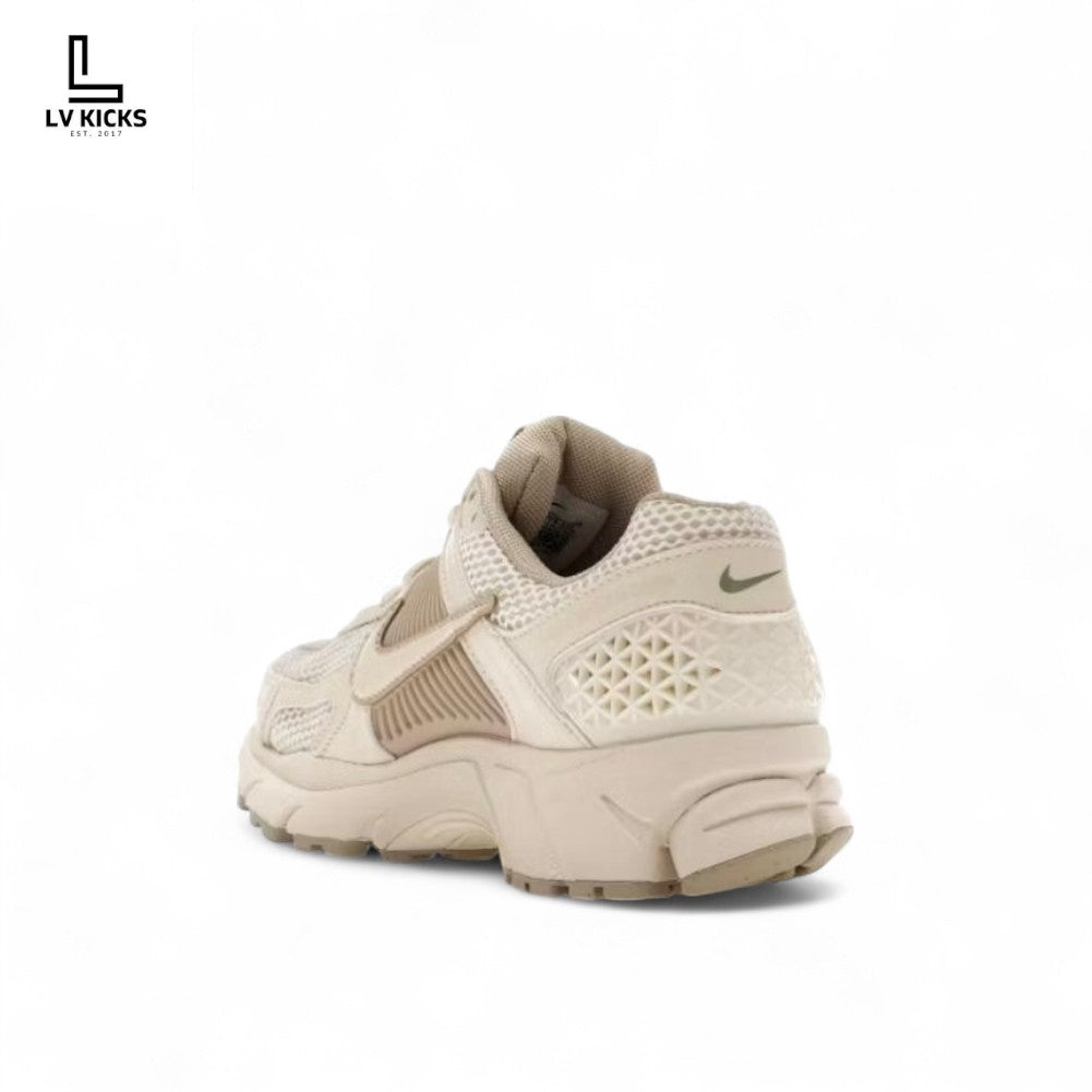 Nike Zoom Vomero 5 Sail Light Orewood Brown