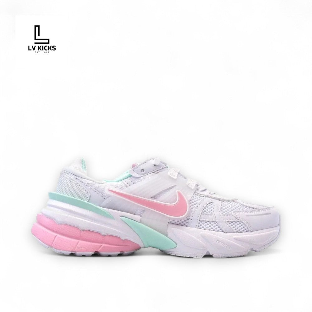 Nike V2K Run white pink