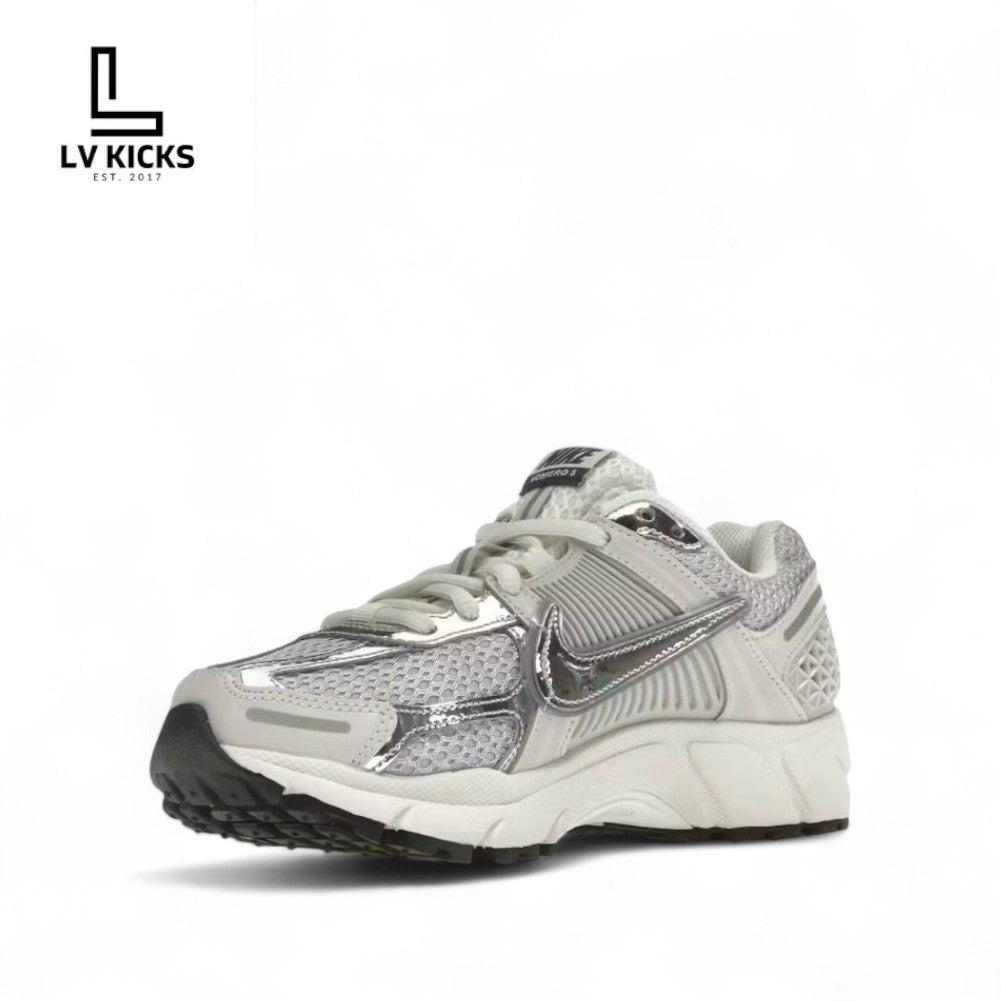 Nike Zoom Vomero 5 Photon Dust Metallic Silver